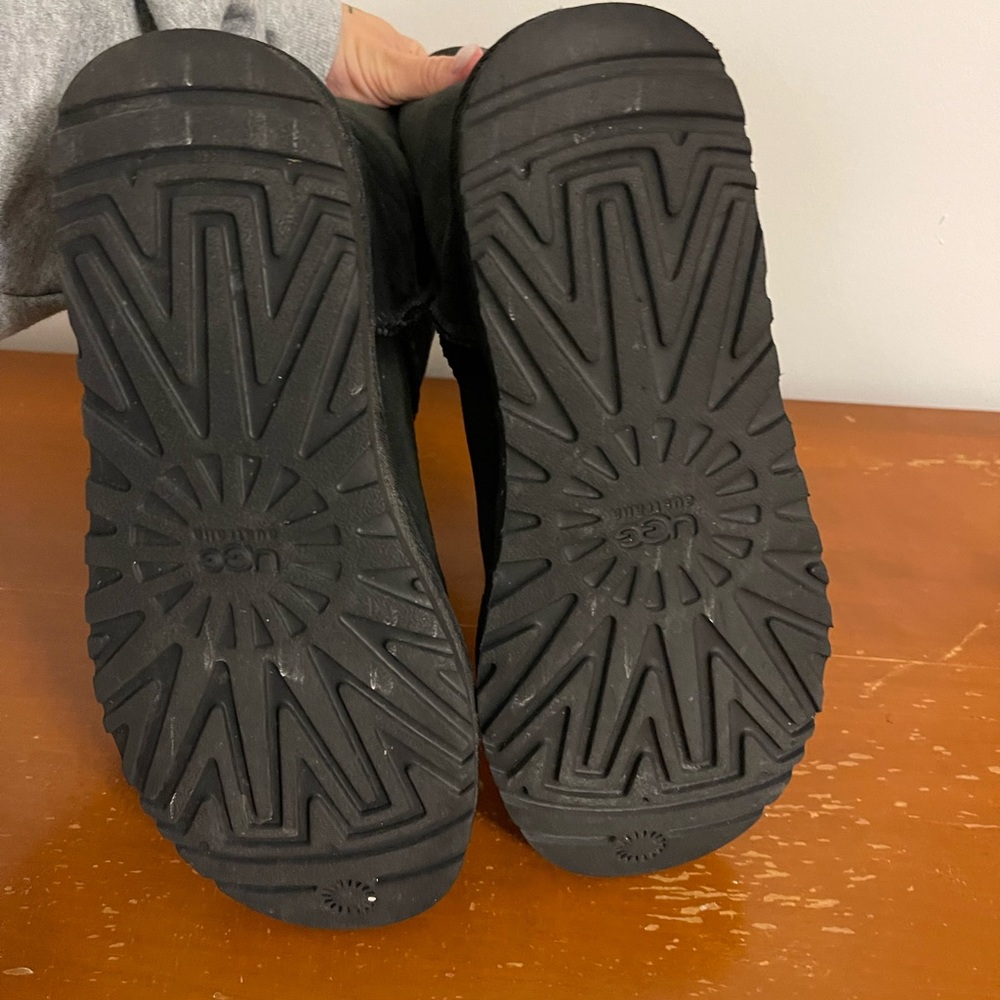 Classic Uggs - image 3